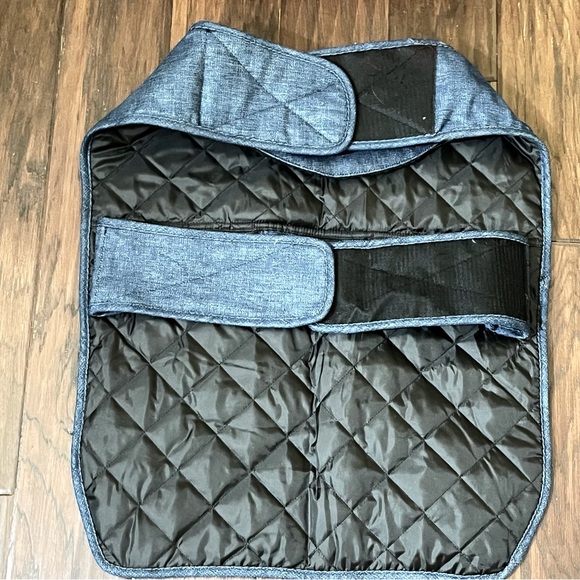 Carhartt Quilted Jacket in Black and  Navy Denim - Picture 4 of 7